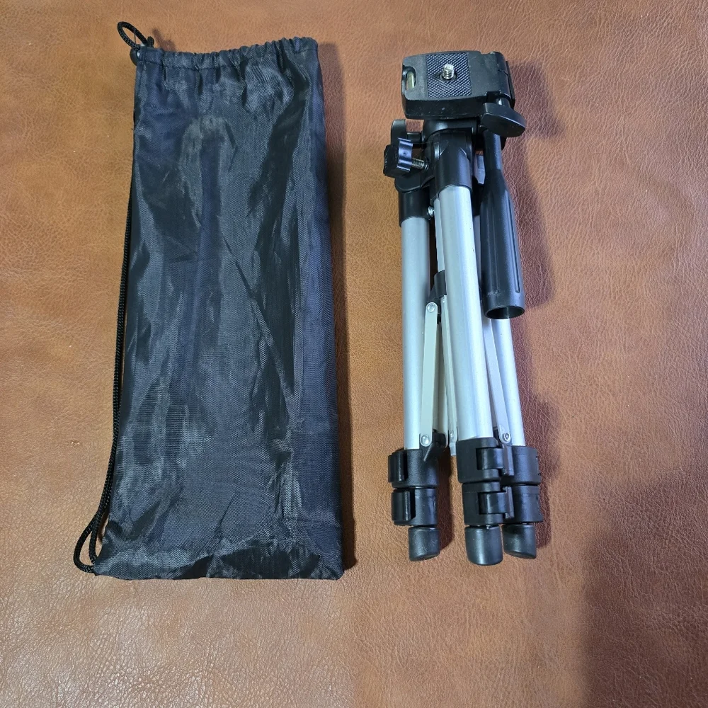 Lightweight Aluminum Camera Tripod